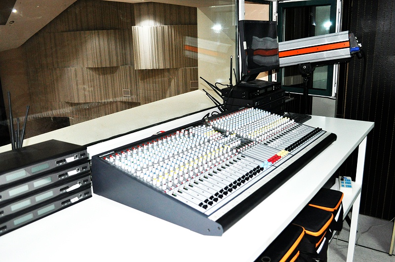 舞台油条视频APP网站直接看设备效果的艺术设计 舞台油条视频APP网站直接看设备效果的艺术设计