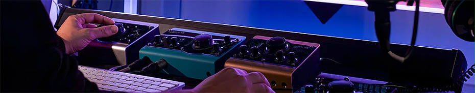 3 3