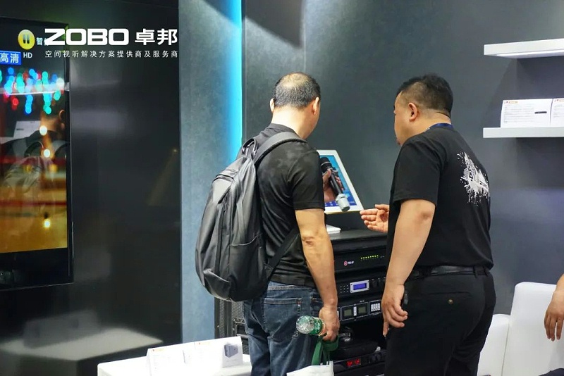 10璀璨新品燃爆全场！ZOBO油条视频黄片次日热度飙升，口碑炸裂